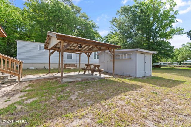 6894 10th Street, Ocean Isle Beach, NC 28469