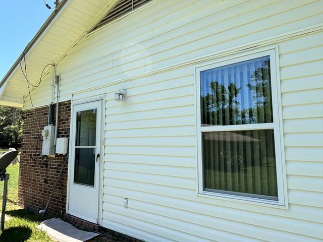 712 S Broad, Cowarts, AL 36321