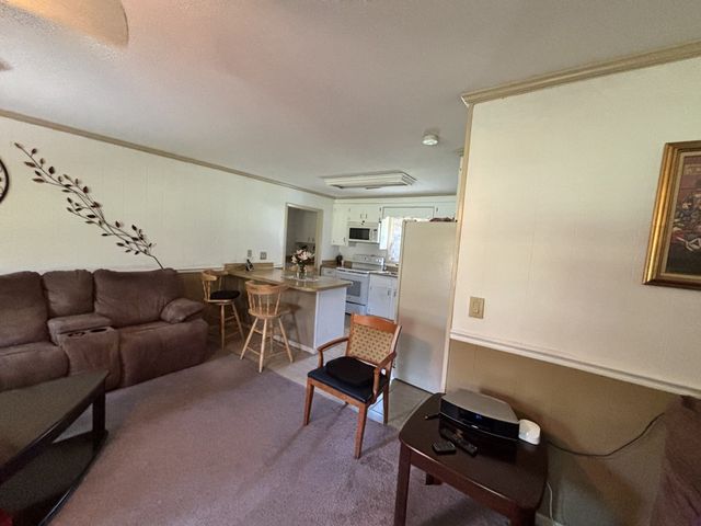 712 S Broad, Cowarts, AL 36321