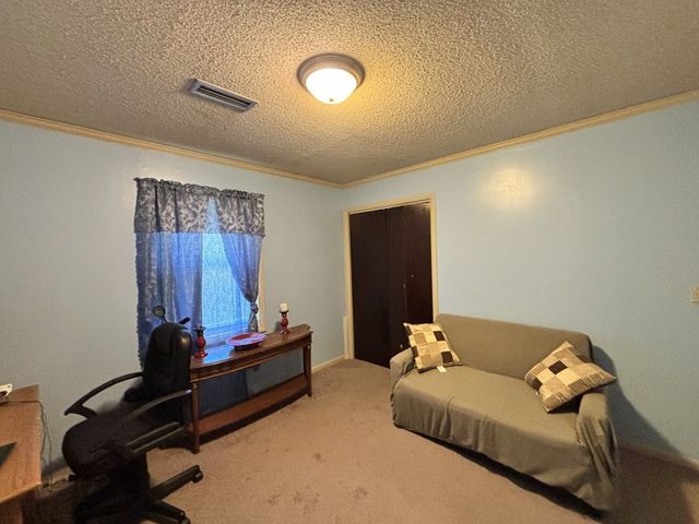 712 S Broad, Cowarts, AL 36321