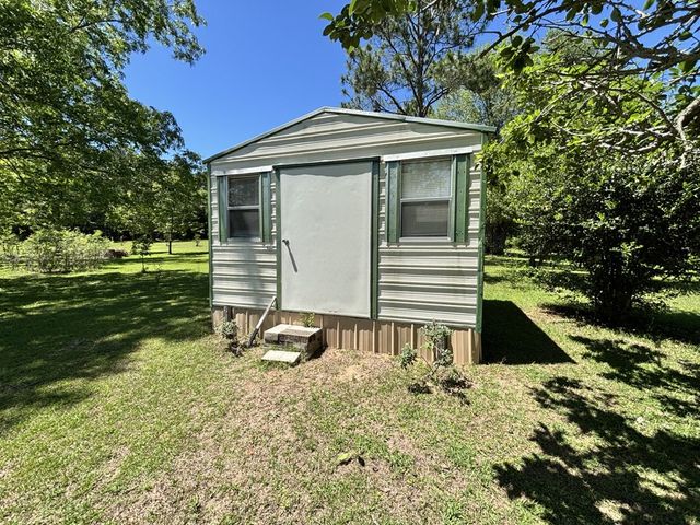 712 S Broad, Cowarts, AL 36321