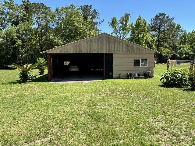 712 S Broad, Cowarts, AL 36321