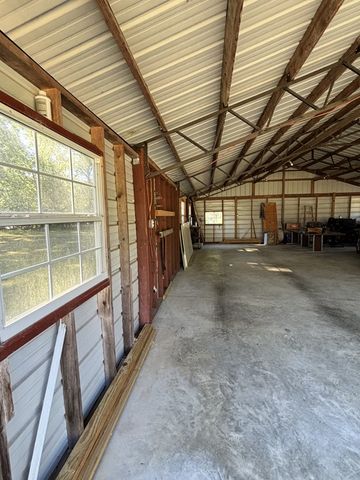 712 S Broad, Cowarts, AL 36321