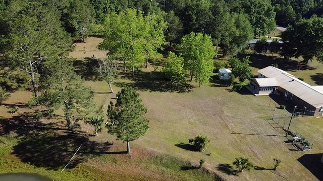 712 S Broad, Cowarts, AL 36321