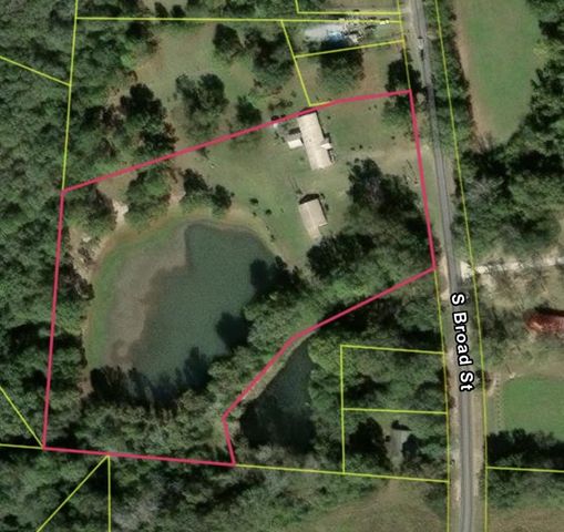 712 S Broad, Cowarts, AL 36321