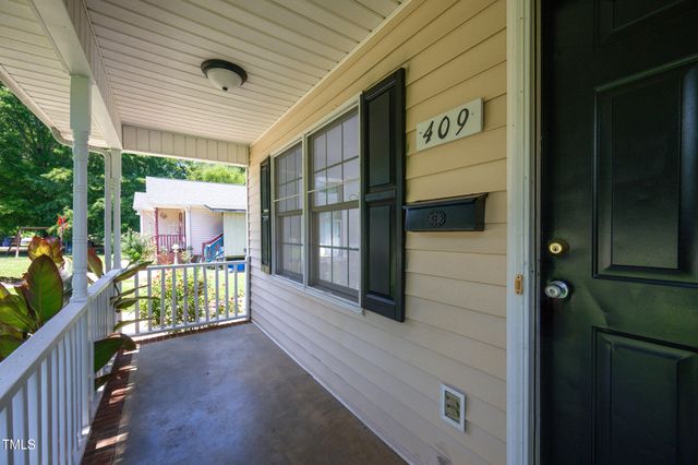 409 E Tenth Street, Siler City, NC 27344