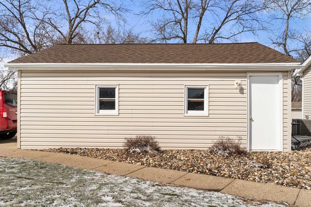 301 & 303 W 1st Street, Grimes, IA 50111