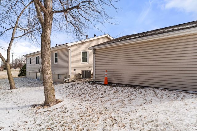 301 & 303 W 1st Street, Grimes, IA 50111