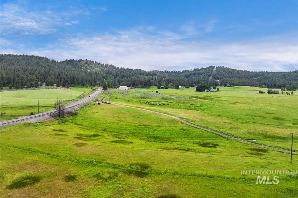 11 Stonebraker Ln, Cascade, ID 83611 photo 21