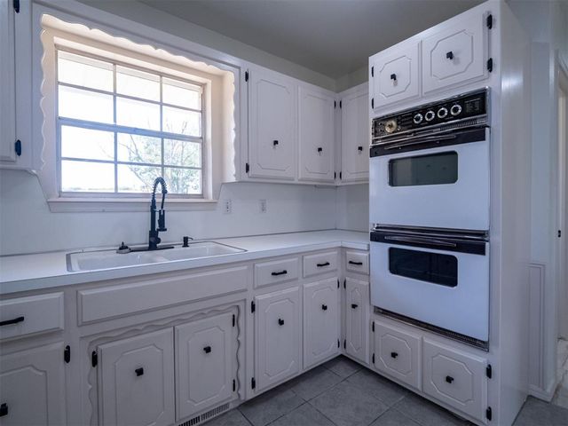 2200 Grisso Drive, Seminole, OK 74868