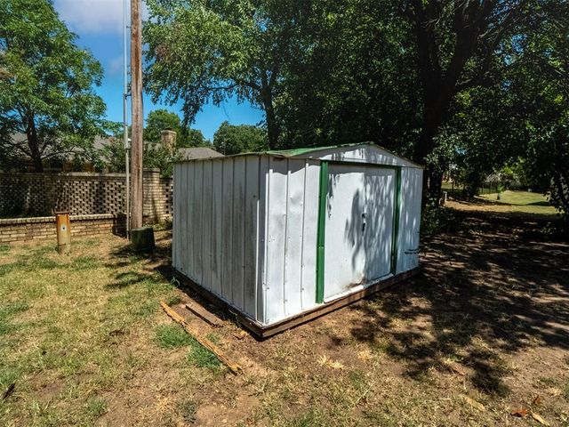 2200 Grisso Drive, Seminole, OK 74868