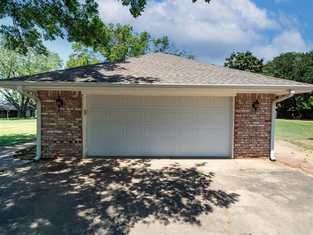 2200 Grisso Drive, Seminole, OK 74868
