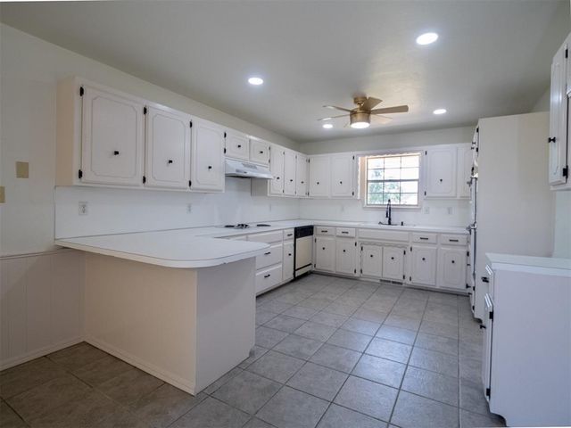 2200 Grisso Drive, Seminole, OK 74868