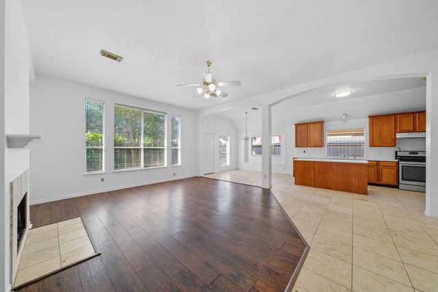 13130 Yaupon Holly Lane, Houston, TX 77044