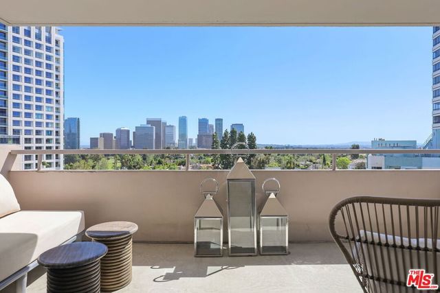 865 Comstock Avenue 7D, Los Angeles, CA 90024