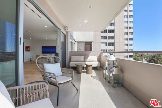 865 Comstock Avenue 7D, Los Angeles, CA 90024