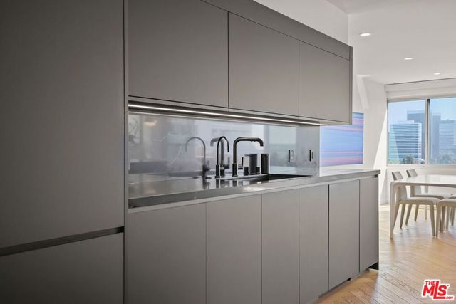 865 Comstock Avenue 7D, Los Angeles, CA 90024