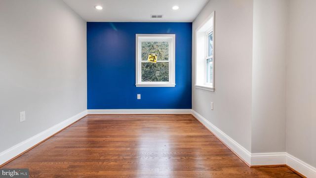 901 VARNUM ST NE, Washington, DC 20017