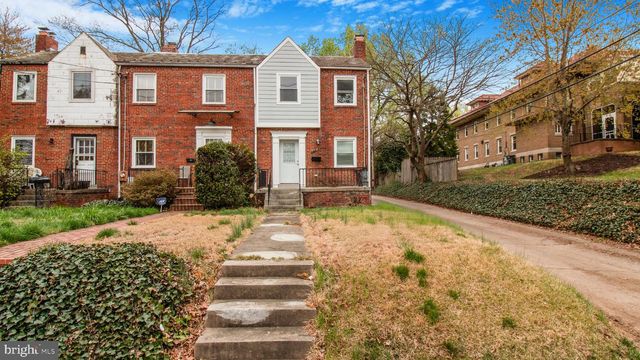 901 VARNUM ST NE, Washington, DC 20017