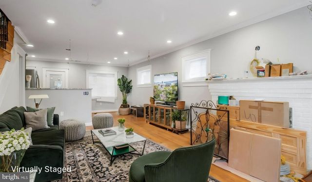 901 VARNUM ST NE, Washington, DC 20017