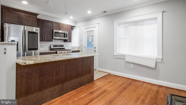 901 VARNUM ST NE, Washington, DC 20017