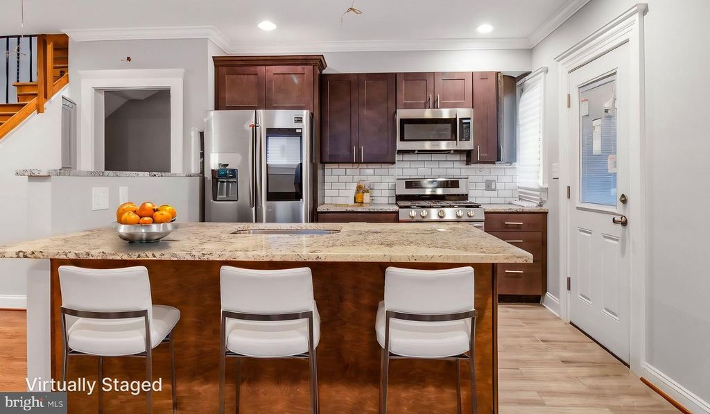 901 VARNUM ST NE, Washington, DC 20017