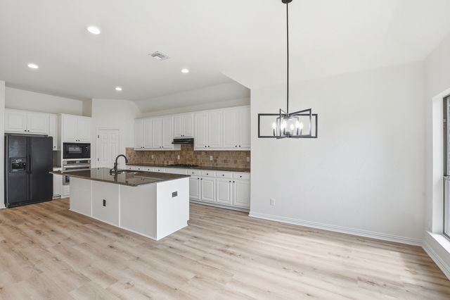 437 Quail Creek Drive, Murphy, TX 75094