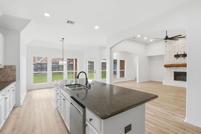 437 Quail Creek Drive, Murphy, TX 75094