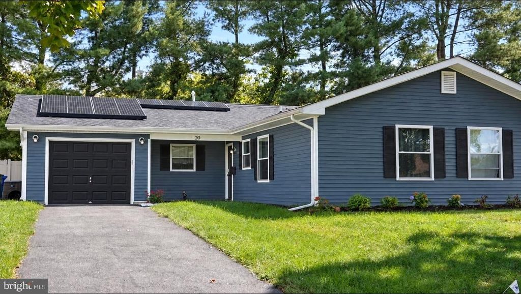 20 FLEETWOOD PL, WILLINGBORO, NJ 08046 — exterior