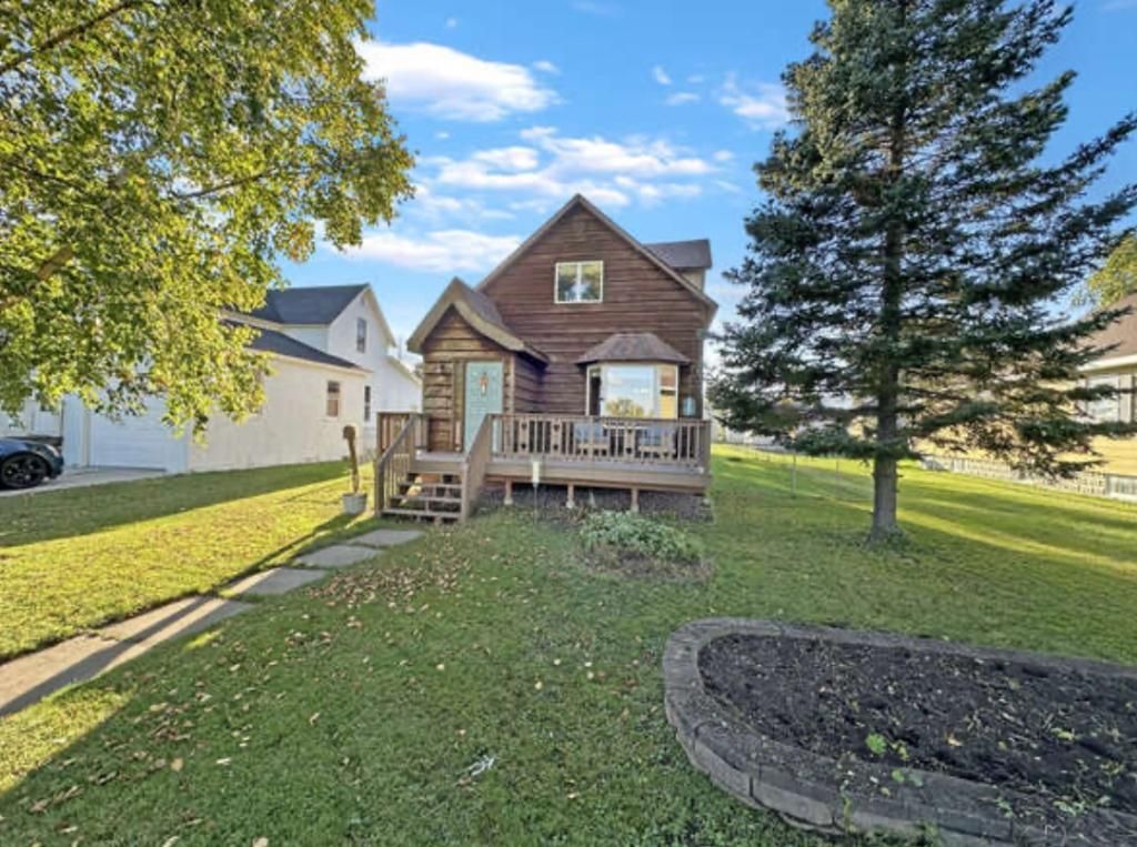 207 Bawden Street, Marble, MN 55764