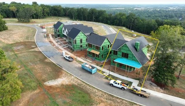 2310 W Markham, Fayetteville, AR 72701