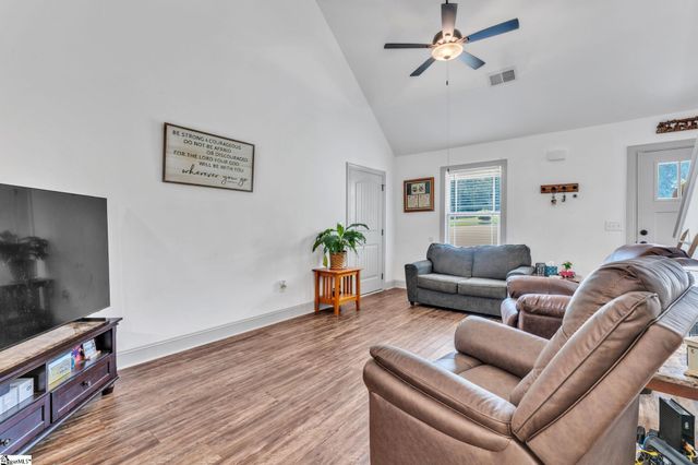 180 Hunter Drive, Belton, SC 29627
