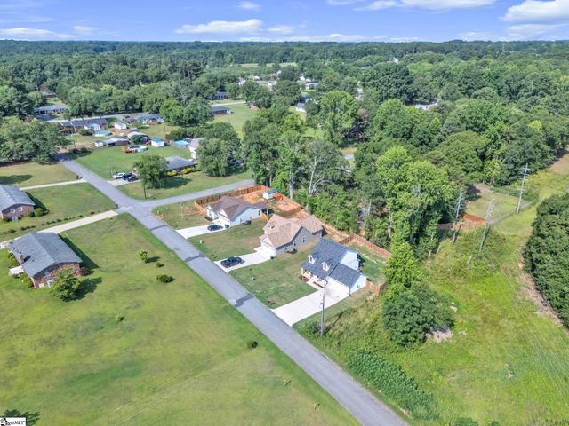 180 Hunter Drive, Belton, SC 29627