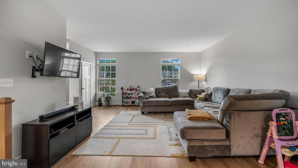 Image 2 of property listing at 4409 SHIRLEY ROSE CT, Upper Marlboro, MD 20772