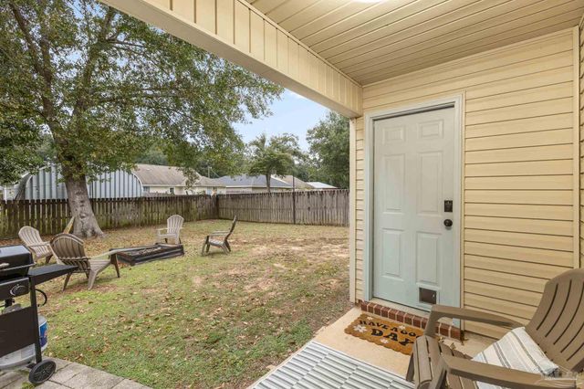 3963 Edgefield St, Pace, FL 32571