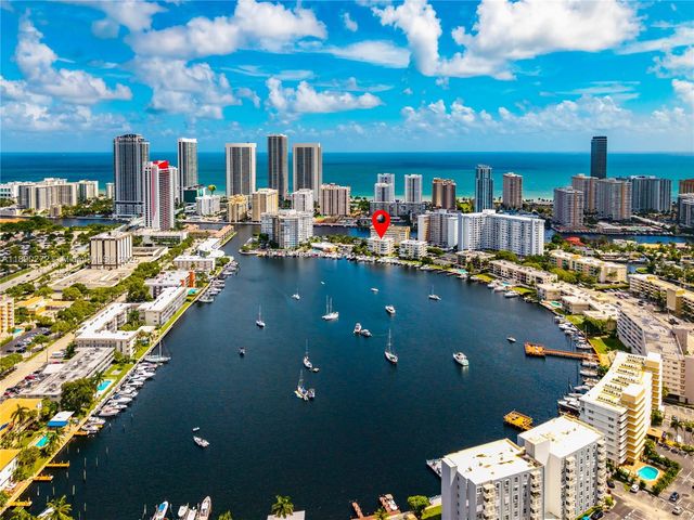 120 Golden Isles Dr 31B, Hallandale Beach, FL 33009
