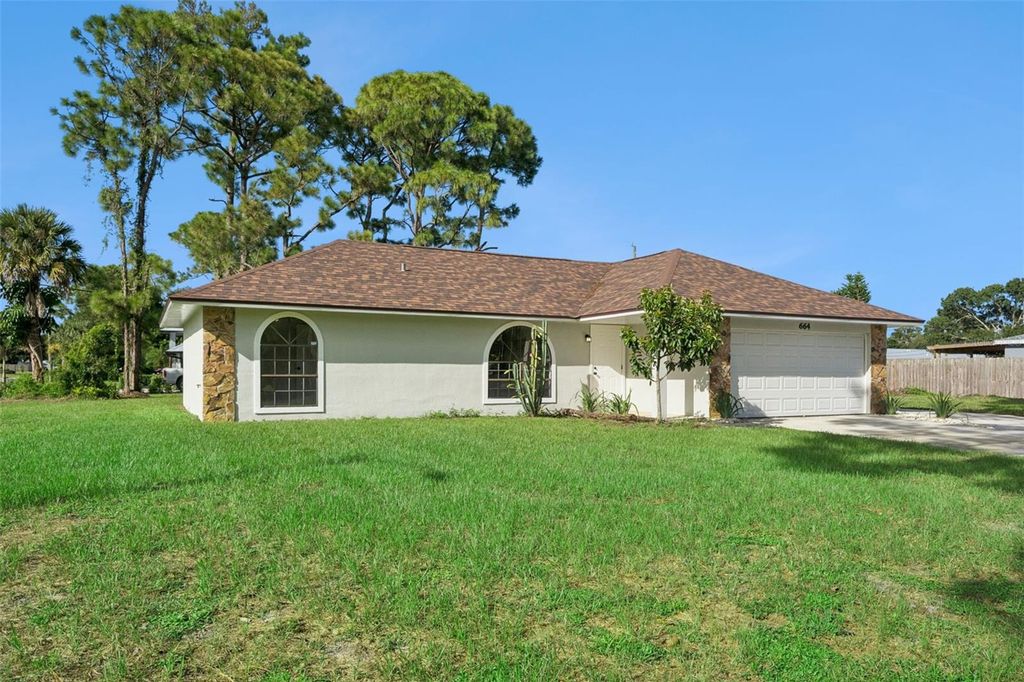 Image 2 of property listing at 664 25TH STREET SW, Vero Beach, FL 32962