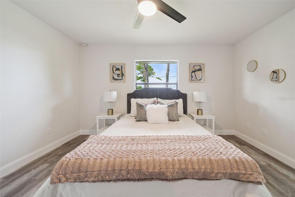 Image 20 of property listing at 664 25TH STREET SW, Vero Beach, FL 32962
