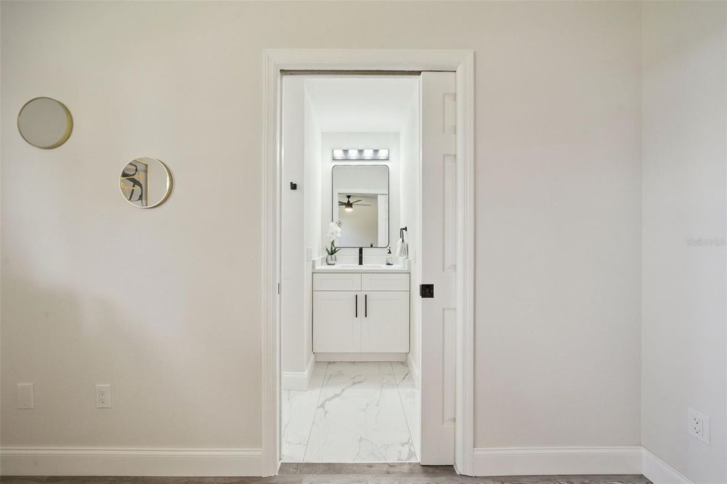 Image 22 of property listing at 664 25TH STREET SW, Vero Beach, FL 32962