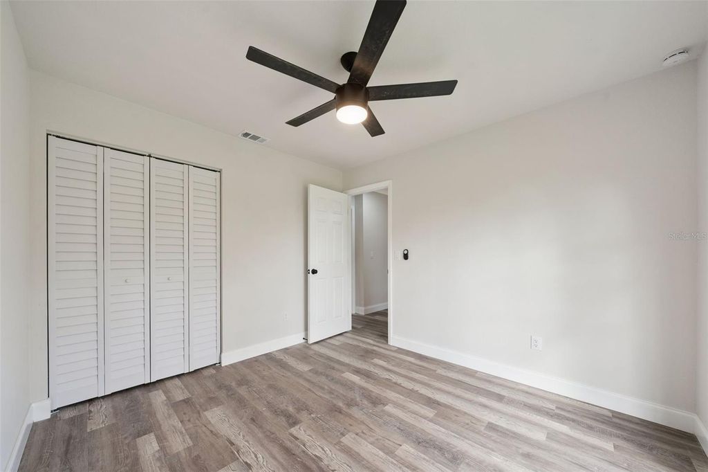 Image 31 of property listing at 664 25TH STREET SW, Vero Beach, FL 32962