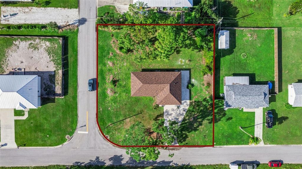 Image 41 of property listing at 664 25TH STREET SW, Vero Beach, FL 32962