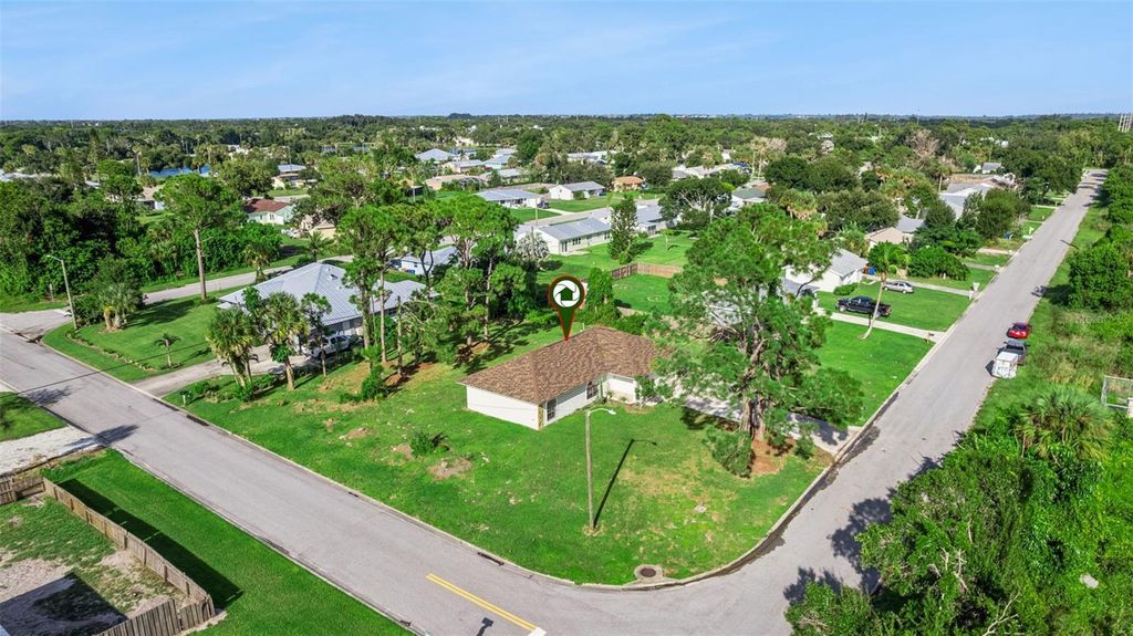 Image 46 of property listing at 664 25TH STREET SW, Vero Beach, FL 32962