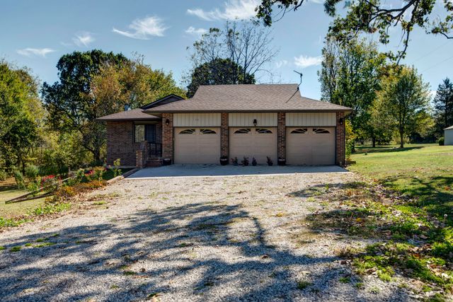 93 Meadow Hill Lane, Rogersville, MO 65742