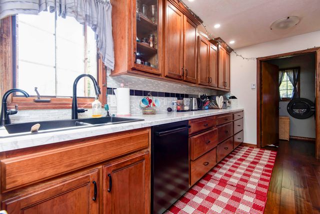 93 Meadow Hill Lane, Rogersville, MO 65742