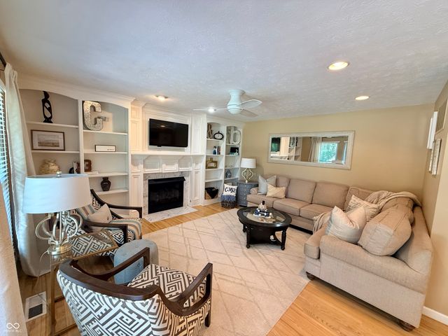 9840 Deering Street, Fishers, IN 46037