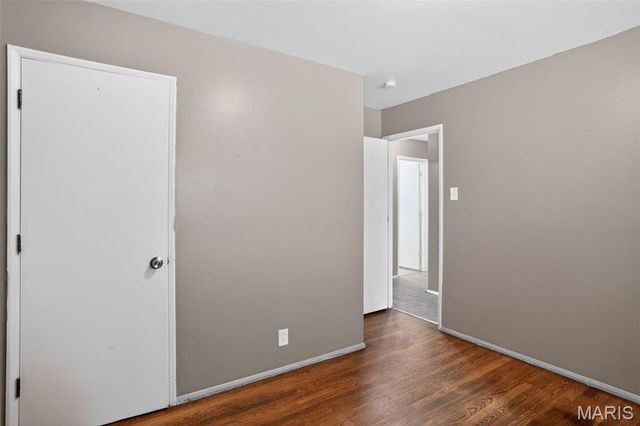 1752 Hudson Road, St Louis, MO 63136