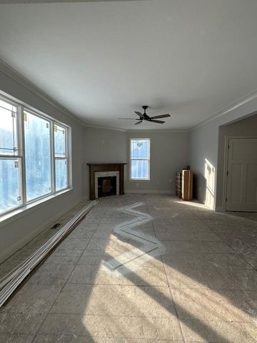 1344 Mohican TRAIL, Waukesha, WI 53189