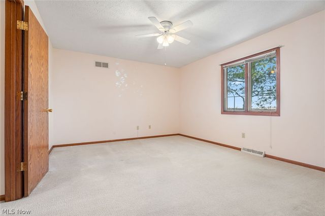 589 Forest Creek Drive, Wooster, OH 44691