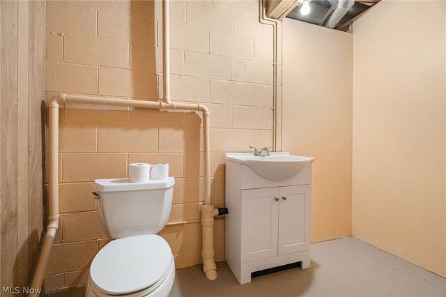 589 Forest Creek Drive, Wooster, OH 44691