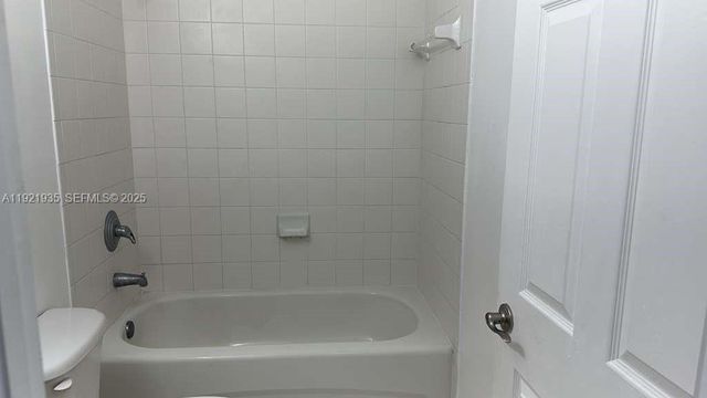 1250 SE 28th Ct 203, Homestead, FL 33035